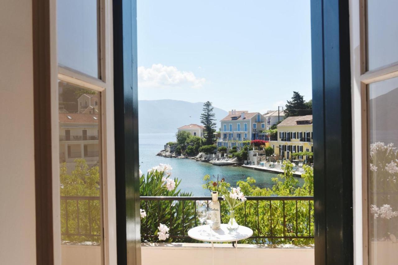 Villa Ireni Waterfont Fiskardo Bagian luar foto