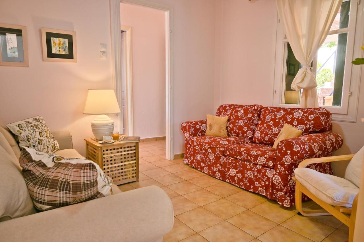 Villa Ireni Waterfont Fiskardo Bagian luar foto